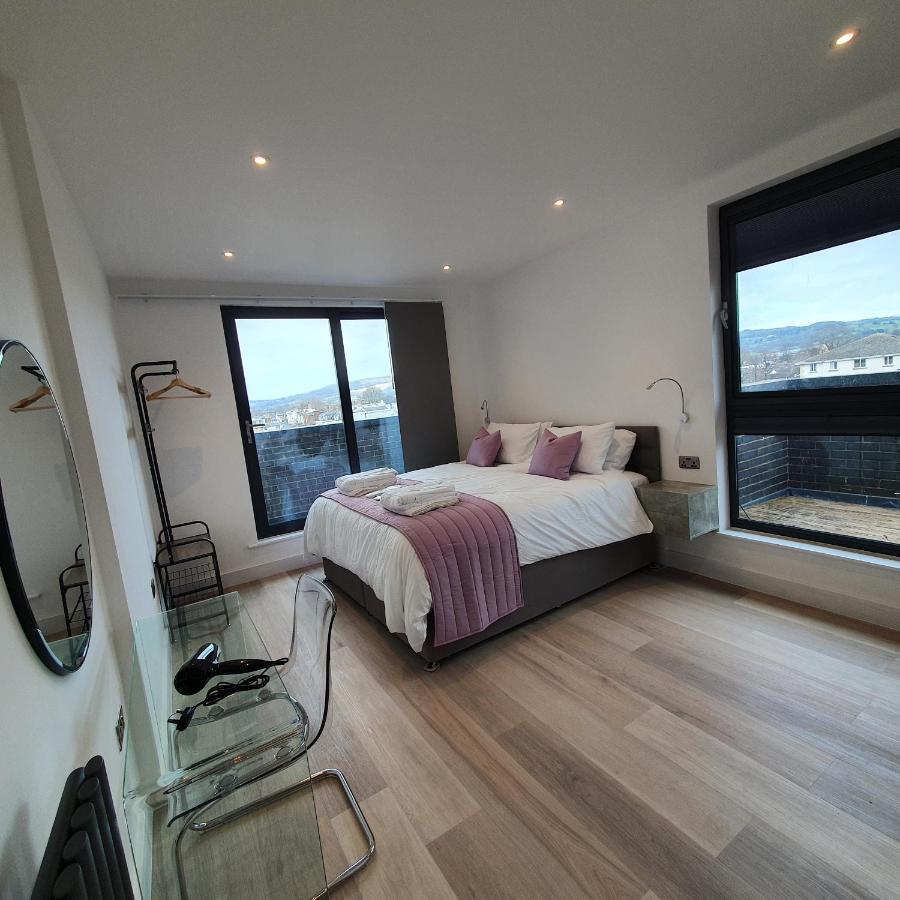 Central Penthouse With Hot Tub & Views 24 Челтенхам Экстерьер фото