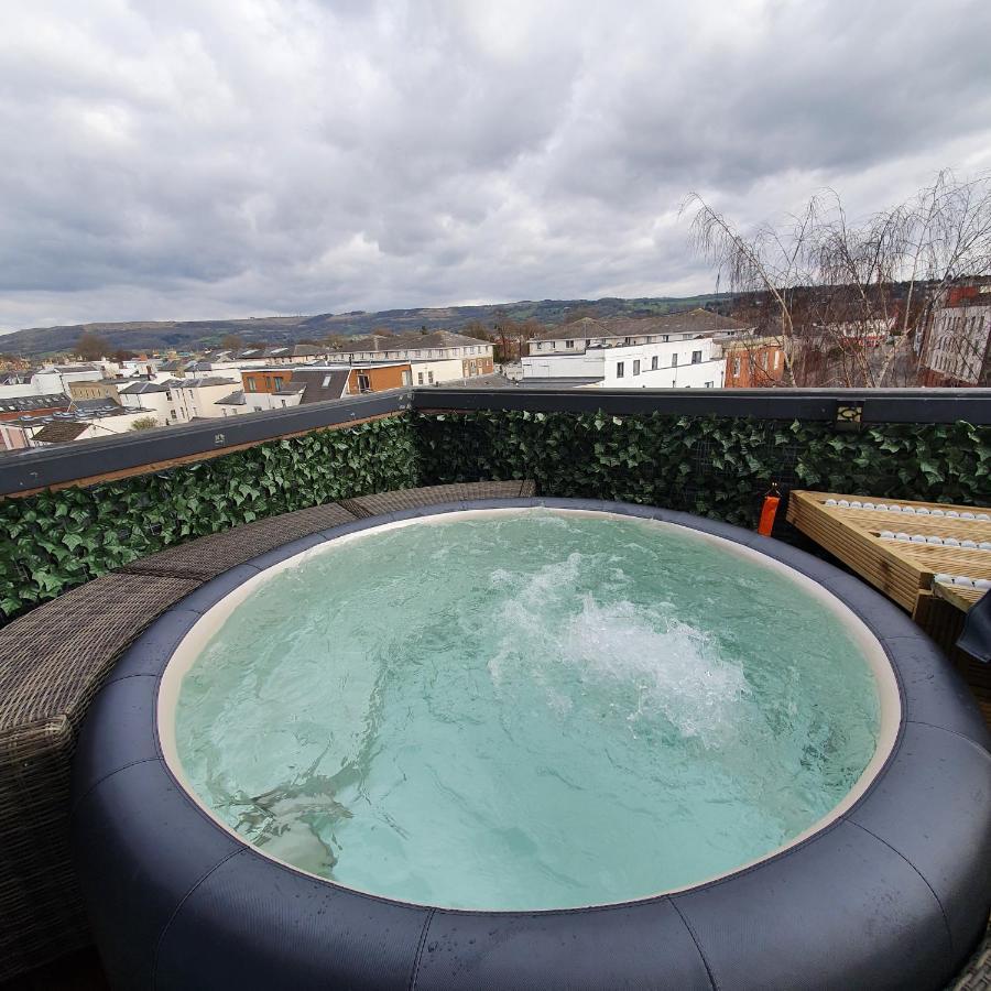 Central Penthouse With Hot Tub & Views 24 Челтенхам Экстерьер фото